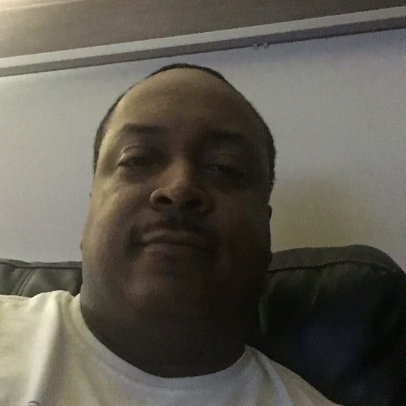 Meet your Posher, Travis - Picture 1 of 1